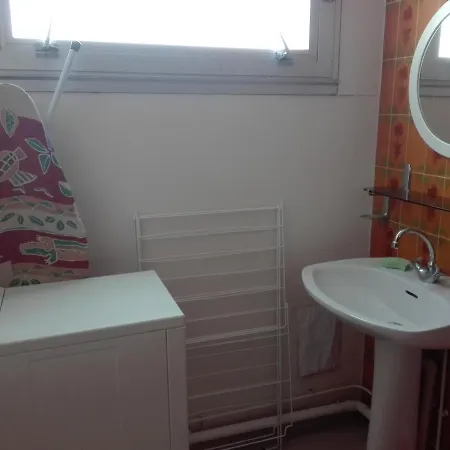 T2 Face Plage, Confortable, Balcon, 4 Pers., Prox. Centre, Parking, Ascenseur - Fr-1-331-9 *