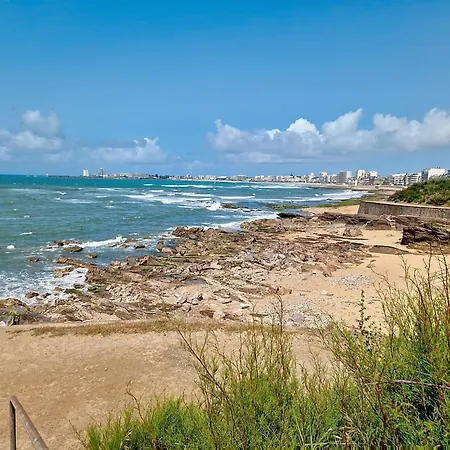 T2 Face Plage, Confortable, Balcon, 4 Pers., Prox. Centre, Parking, Ascenseur - Fr-1-331-9 Apartment Les Sables-d'Olonne