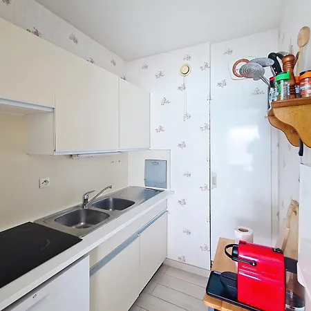 Apartment T2 Face Plage, Confortable, Balcon, 4 Pers., Prox. Centre, Parking, Ascenseur - Fr-1-331-9 *