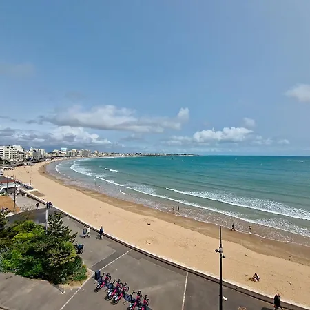 T2 Face Plage, Confortable, Balcon, 4 Pers., Prox. Centre, Parking, Ascenseur - Fr-1-331-9 Apartment